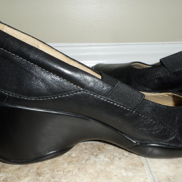 Naturalizer N5 Comfort Black Genuine Leather Wedge Loafers -size 8.5 - Picture 5 of 12